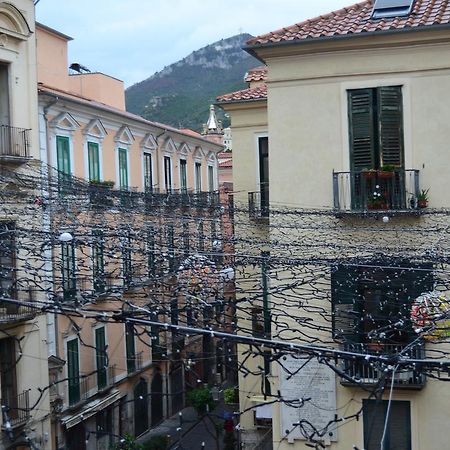 Via Roma Apartment Deluxe Salerno Zewnętrze zdjęcie