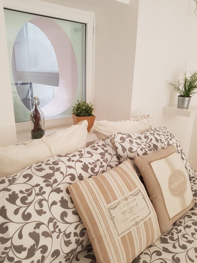Via Roma Apartment Deluxe Salerno Zewnętrze zdjęcie