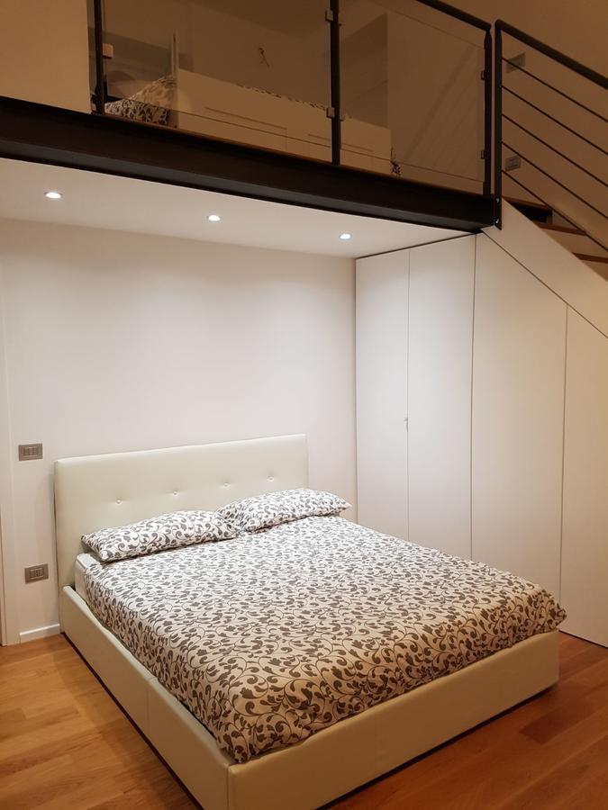 Via Roma Apartment Deluxe Salerno Zewnętrze zdjęcie