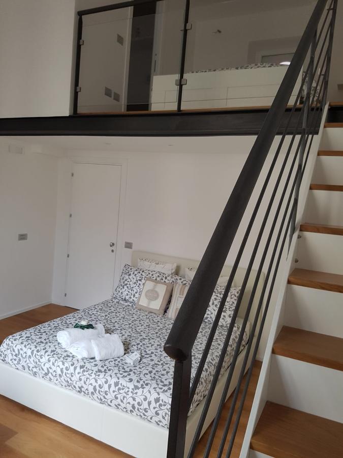 Via Roma Apartment Deluxe Salerno Zewnętrze zdjęcie